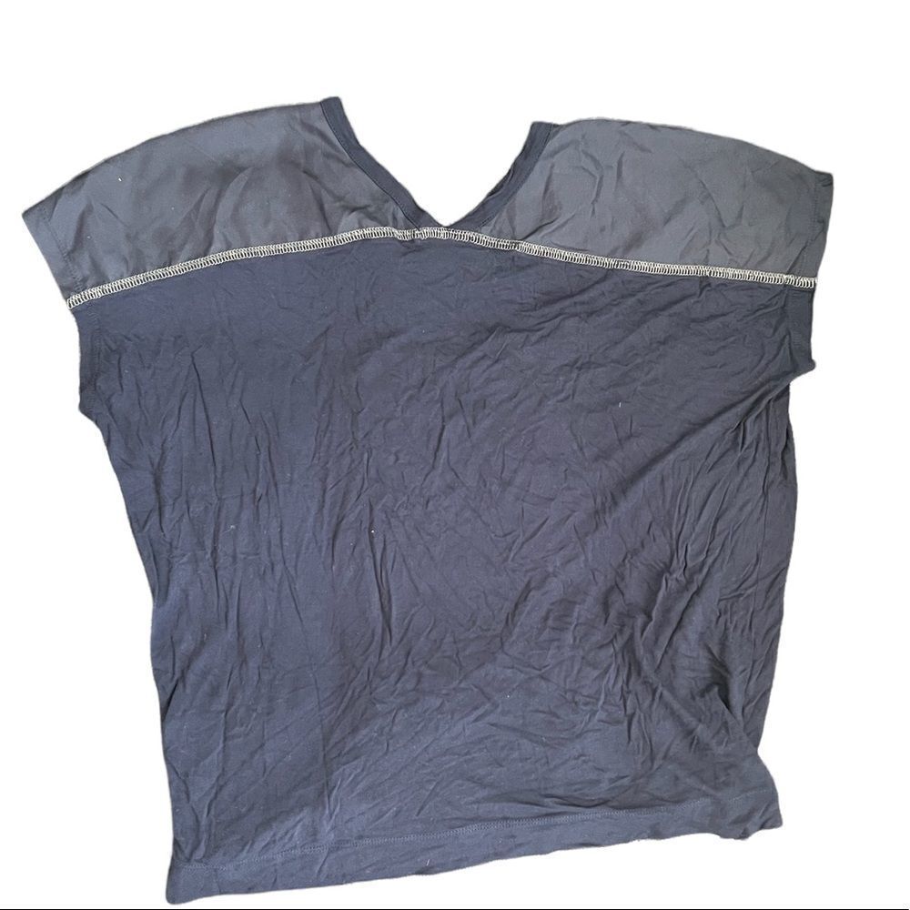 Navy blue v neck top - Picture 2 of 2